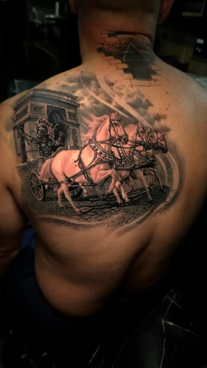 Tatuagem realizada pelo Rei do Traço 12